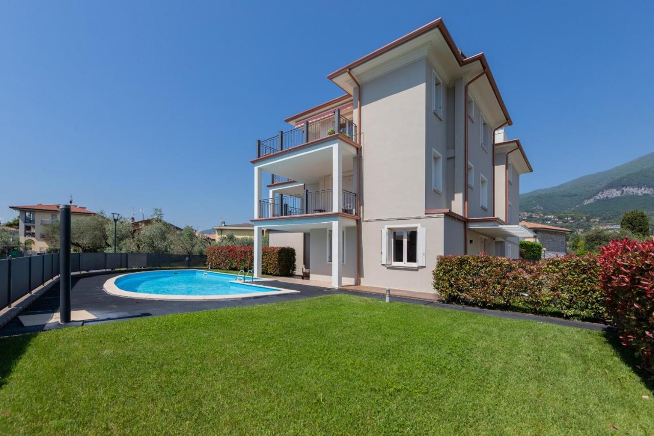 Appartamento In Villa Beatrice Pt7 By Wonderful Italy Toscolano Maderno Eksteriør bilde